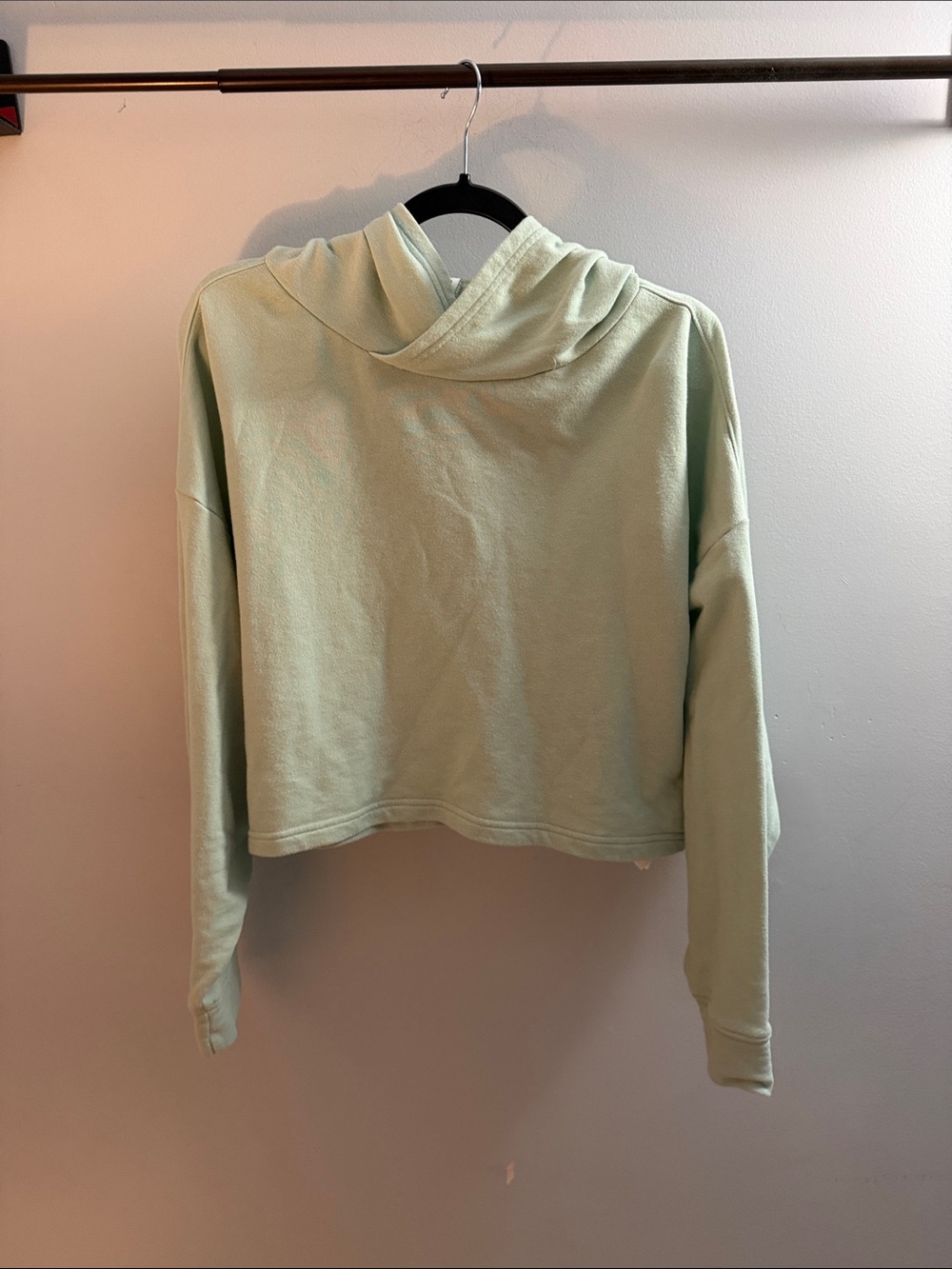 Fabletics Light Sage Cropped Hoodie